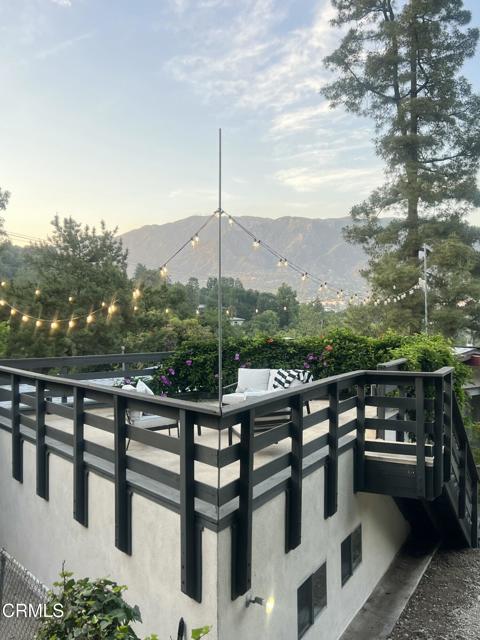 304 Mesa Lila Road, Glendale CA: https://media.crmls.org/mediaz/7bf47f06-29f7-4aa5-bc55-2d50bf64e22f.jpg