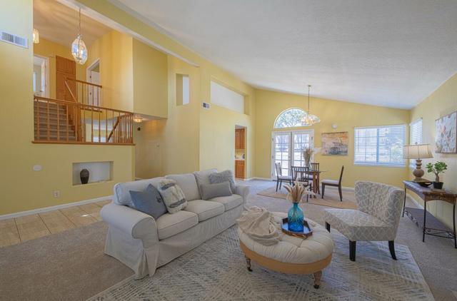 736 Potrero Way, Salinas CA: https://media.crmls.org/mediaz/7bf4af76-7206-43c7-a27f-5b4b92b53317.jpg