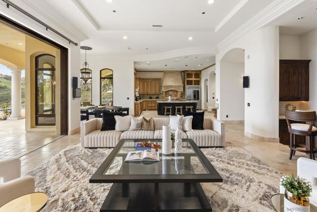 18233 Via Ambiente, Rancho Santa Fe CA: https://media.crmls.org/mediaz/7bf4c18a-c9d6-4b7e-a164-558d3f167beb.jpg