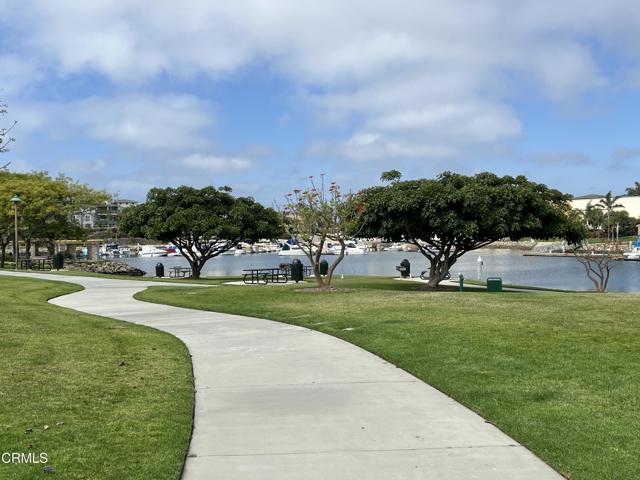 Detail Gallery Image 16 of 21 For 1465 Donegal Way, Oxnard,  CA 93035 - 4 Beds | 3/1 Baths