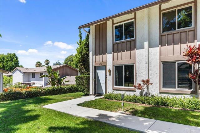 Detail Gallery Image 5 of 31 For 6670 Bell Bluff Ave, San Diego,  CA 92119 - 2 Beds | 1 Baths