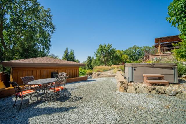 25 Adeline Drive, Walnut Creek CA: https://media.crmls.org/mediaz/7bf68d3f-7ad4-4680-9ab9-518e97160d84.jpg