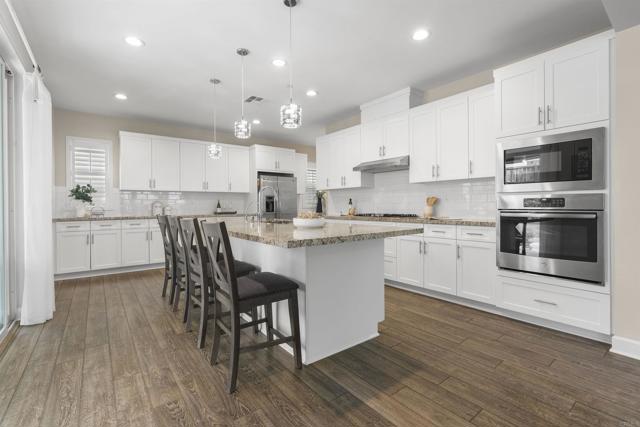 Image 10 of 52 For 1077 Calle Pilares