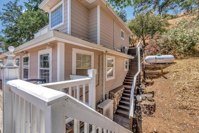 3848 Mariposa Drive, Clearlake CA: https://media.crmls.org/mediaz/7bf6f4f4-0566-4db5-9150-19ff477728ea.jpg
