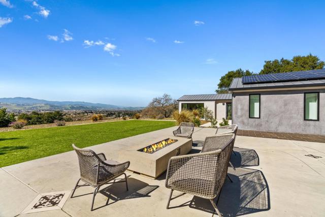 18290 Cochrane Road, Morgan Hill CA: https://media.crmls.org/mediaz/7bf88a98-54d8-49b7-85dd-9d7493d4259c.jpg