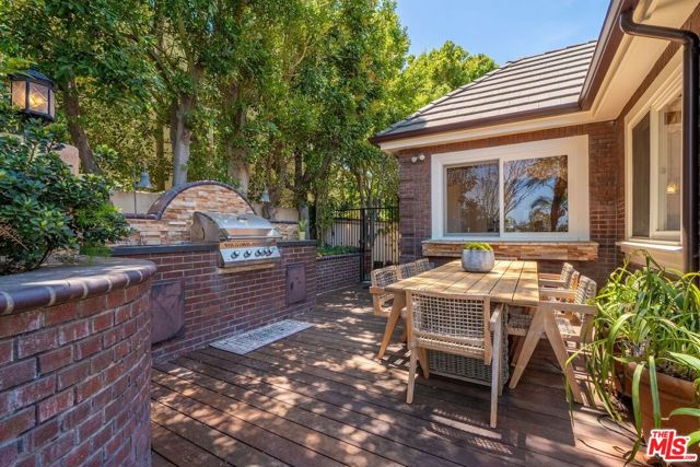4 Bed Home for Sale in Los Angeles, California