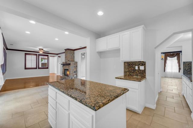 Detail Gallery Image 24 of 75 For 880 Summer Moon Rd, San Marcos,  CA 92078 - 4 Beds | 3/1 Baths