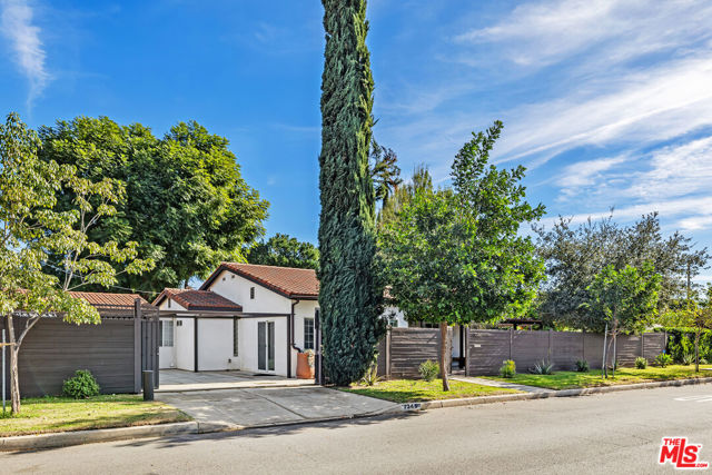 7340 Farralone Avenue photo 2