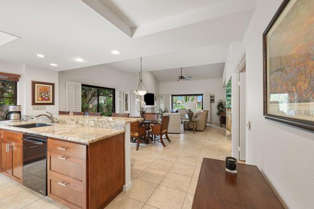 73256 Foxtail Lane, Palm Desert CA: https://media.crmls.org/mediaz/7bfb4647-4b72-4378-aec5-830f0429923c.jpg