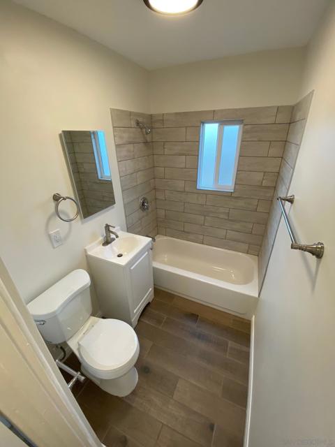 8975 Lamar St, Spring Valley CA: https://media.crmls.org/mediaz/7bfdb494-50ec-45fa-865f-379efcfb45f9.jpg
