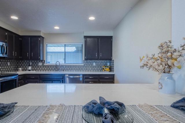 1840 Cherokee Drive, Salinas CA: https://media.crmls.org/mediaz/7bfdb5a6-3f0a-4f78-a725-00f28547549b.jpg