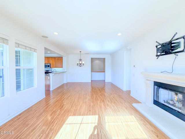 Detail Gallery Image 6 of 36 For 8262 Onyx St, Ventura,  CA 93004 - 2 Beds | 2 Baths