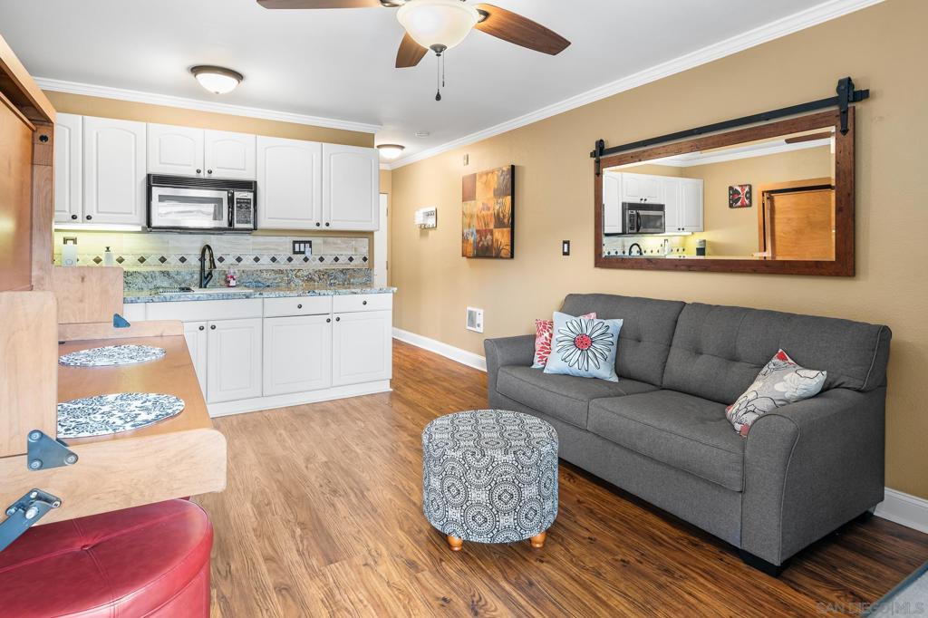 MLS #250032272SD image #5