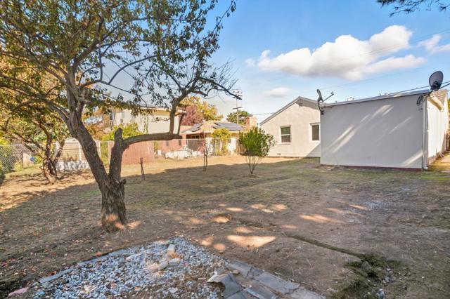 957 Oakwood Avenue, Vallejo CA: https://media.crmls.org/mediaz/7bff4c1c-5308-4caf-801c-b7d74f73b3fb.jpg