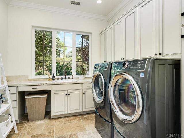 32110 Dos Ninas, Bonsall CA: https://media.crmls.org/mediaz/7bff836c-5e16-4f3e-aae7-29b2c254b837.jpg