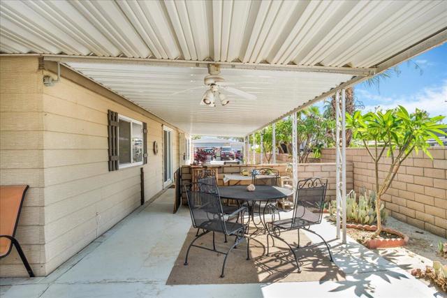 32857 Bloomfield Avenue, Thousand Palms CA: https://media.crmls.org/mediaz/7bff9def-391f-4f8d-8d19-2e571cdca9c5.jpg
