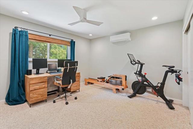 12960 Skyline Boulevard, Woodside CA: https://media.crmls.org/mediaz/7bffb5c1-980b-4f44-908f-55e54b2c2a42.jpg