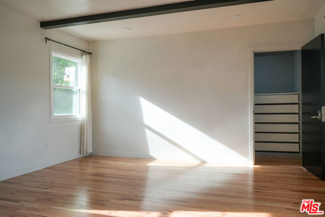 1819 W 129th Street, Gardena CA: https://media.crmls.org/mediaz/7bffbf0a-0812-4c3a-99d0-9dbe99efb39a.jpg