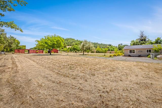 13580 Watsonville Road, Morgan Hill CA: https://media.crmls.org/mediaz/7bfff934-a56b-4821-98f9-546dcc42b175.jpg