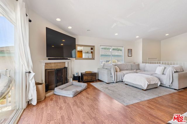 25051 La Cresta Drive, Dana Point CA: https://media.crmls.org/mediaz/7c00b42b-7bb6-4f59-bfad-660c0cbf1970.jpg