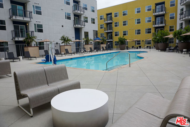10568 Promenade Gateway, El Monte CA: https://media.crmls.org/mediaz/7c018de0-7812-4706-b2e3-c5e8fd0b50cb.jpg