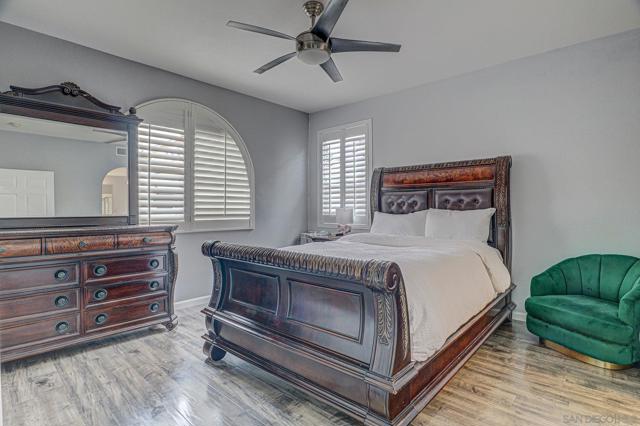 1526 Caminito Sicilia, Chula Vista CA: https://media.crmls.org/mediaz/7c026f0f-e118-498f-a11a-3e8ca2df046a.jpg