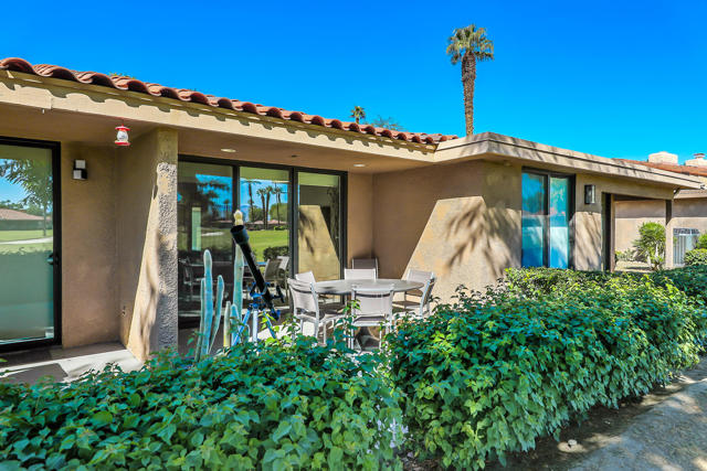 24 Haig Drive, Rancho Mirage CA: https://media.crmls.org/mediaz/7c036f61-a3ba-48a5-b1b4-4d3c57042ce5.jpg