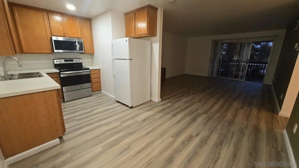 6333 College Grove Way - photo 18