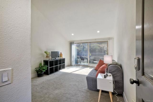 Detail Gallery Image 3 of 27 For 1350 N Escondido Bld #12,  Escondido,  CA 92026 - 1 Beds | 1 Baths