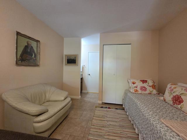 Image 11 of 23 For 5300 Waverly Drive I6