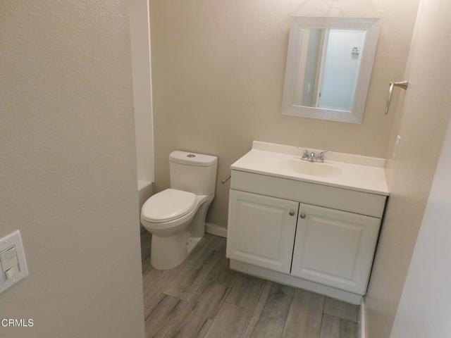 Detail Gallery Image 14 of 25 For 74 Abrazo Dr, Camarillo,  CA 93012 - 3 Beds | 2 Baths