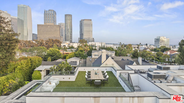 1562 Ensley Avenue, Los Angeles CA: https://media.crmls.org/mediaz/7c091f39-eeb1-4bae-b702-0733fd256201.jpg
