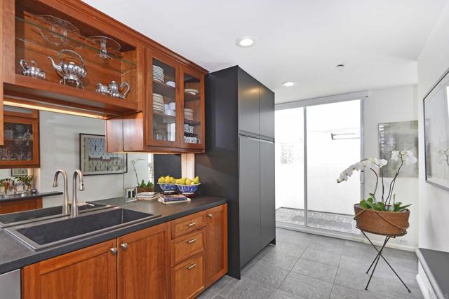 101 Coast Boulevard, La Jolla CA: https://media.crmls.org/mediaz/7c09a057-1b0a-49b3-a85a-388c22d32f92.jpg