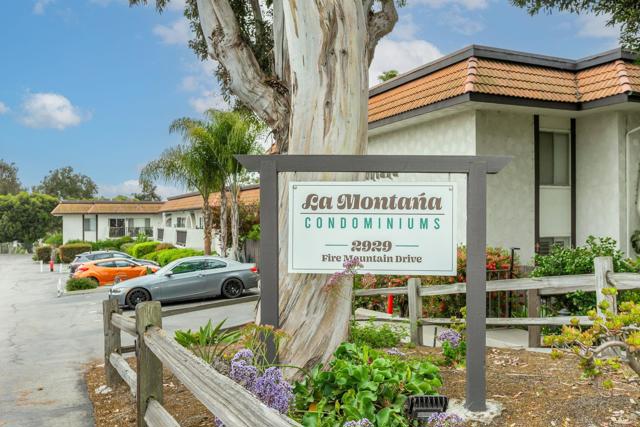 2929 Fire Mountain Dr, Oceanside CA: https://media.crmls.org/mediaz/7c09fb1a-747e-45df-8ac4-34d075dbc7da.jpg