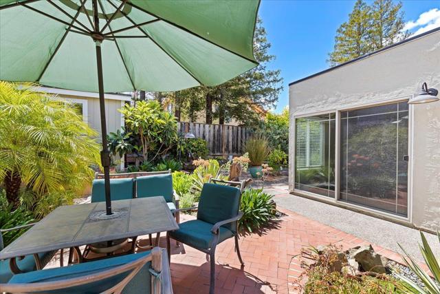 848 Pretoria Court, San Jose CA: https://media.crmls.org/mediaz/7c0aaedd-719f-4bc8-9f75-5e244a42e6ff.jpg