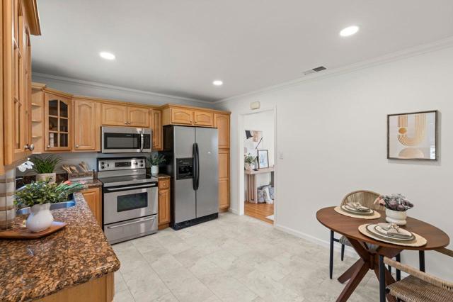 5117 Kingston Way, San Jose CA: https://media.crmls.org/mediaz/7c0cb85f-859a-46f4-86e8-dfa4e5f4b1d5.jpg