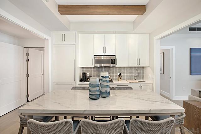 1500 Orange Ave, Coronado CA: https://media.crmls.org/mediaz/7c0dadf2-b1c1-4dd9-9936-eccc8e075b78.jpg