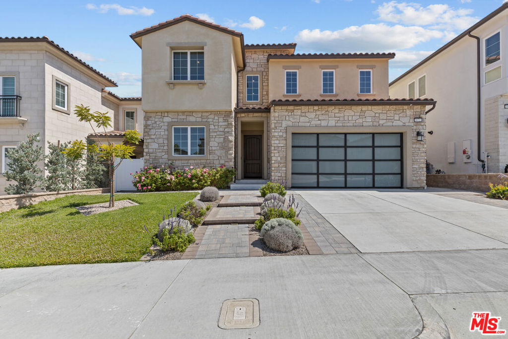 20723 W Deer Grass Court