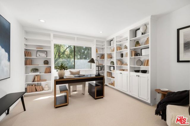 3018 Nicada Drive, Los Angeles CA: https://media.crmls.org/mediaz/7c0eff75-16fc-4a7f-897f-45dda968a5b5.jpg