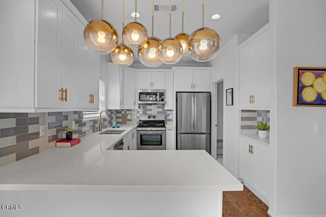 1300 Blue Hill Road, Los Angeles CA: https://media.crmls.org/mediaz/7c0fa6bd-bd15-4c20-b28e-7addc5ca0981.jpg