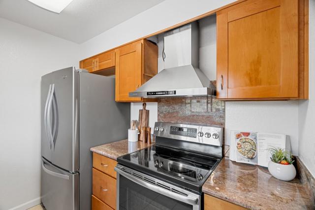 6893 Chantel Court, San Jose CA: https://media.crmls.org/mediaz/7c10697b-1186-4b8a-abd3-49c917911405.jpg