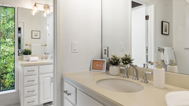 760 La Mesa Drive, Portola Valley CA: https://media.crmls.org/mediaz/7c1074ca-c456-4965-8fcd-296207f3cdc6.jpg