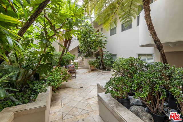 Drew Fenton | 15425 Antioch Street Pacific Palisades CA | MLS: 7358477