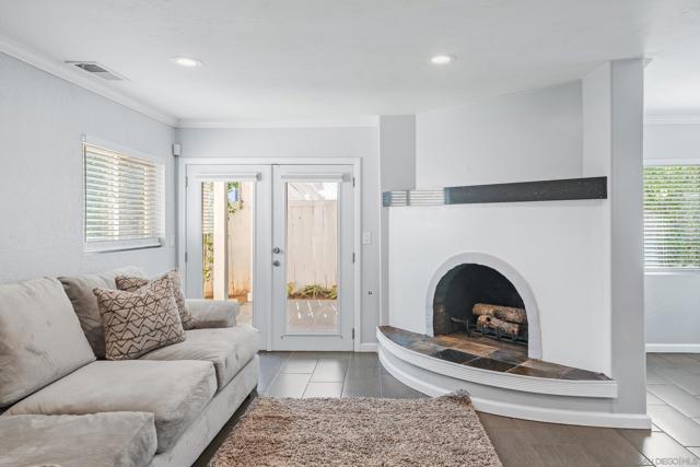 2167 Sunset Drive, Escondido CA: https://media.crmls.org/mediaz/7c1161c7-815d-41ef-a2c4-4f9cdc050909.jpg