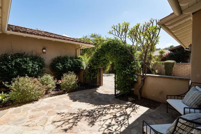 14522 Las Haciendas, San Diego CA: https://media.crmls.org/mediaz/7c134059-e05e-4f2b-9385-4b59033f7539.jpg