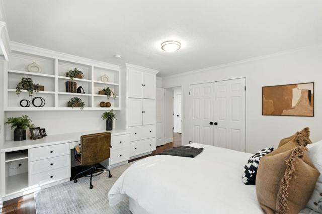 255 Robin Way, Menlo Park CA: https://media.crmls.org/mediaz/7c136c37-c376-432a-a706-696c5f6a1d9f.jpg