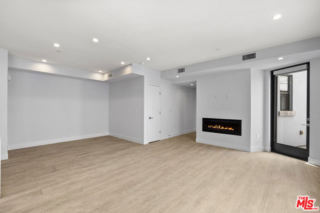 5955 Saturn Street, Los Angeles CA: https://media.crmls.org/mediaz/7c14fa34-920e-4348-b558-66513b594362.jpg