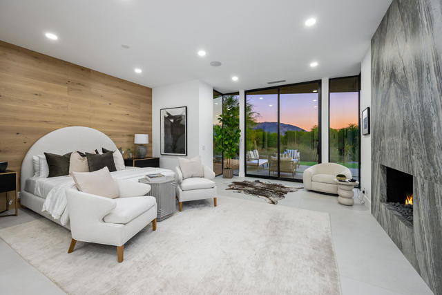 137 Kiva Drive Drive, Palm Desert CA: https://media.crmls.org/mediaz/7c155f63-44ef-4205-afa6-45a3eb93a3fd.jpg