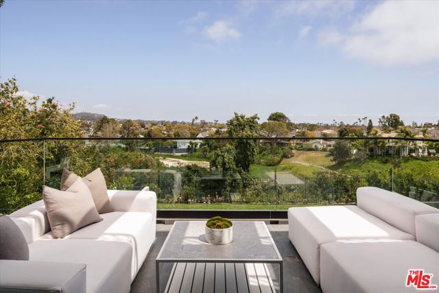 Drew Fenton | 15305 De Pauw Street Pacific Palisades CA | MLS: 6554229