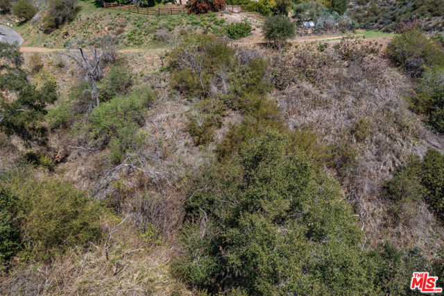 0 Mar Vista Drive, Malibu CA: https://media.crmls.org/mediaz/7c16f3a9-5f7a-4de3-8a86-60659cd2894a.jpg